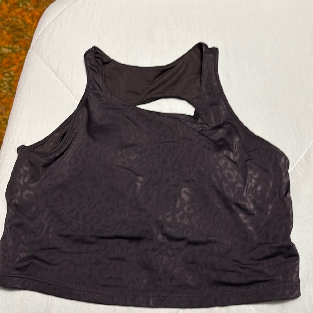 Kiava crop top